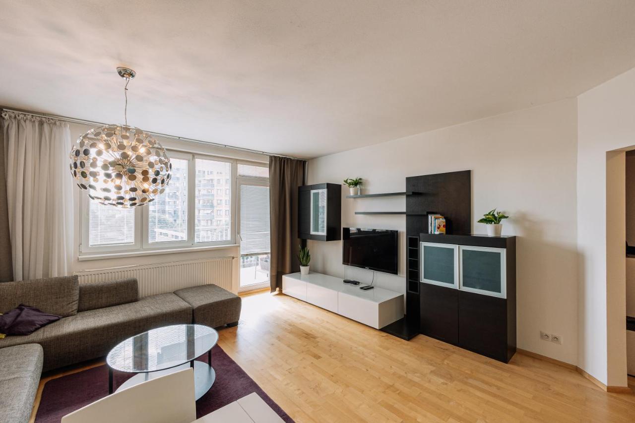 Apartment Family Bratislava Parking Slot Included! Exteriör bild