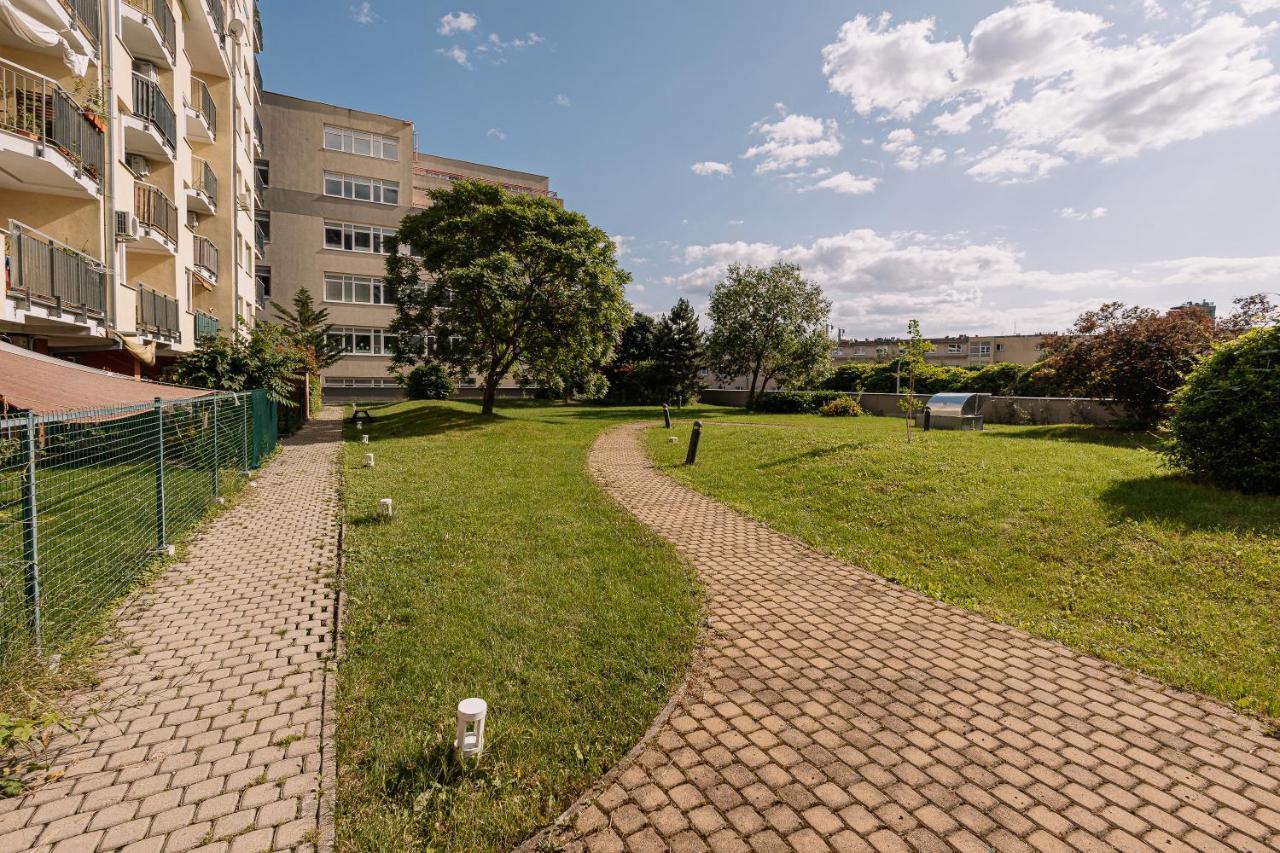 Apartment Family Bratislava Parking Slot Included! Exteriör bild